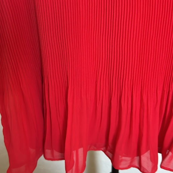 Time and Tru, Size Medium, Sleeveless, Red Blouse - Picture 2 of 5